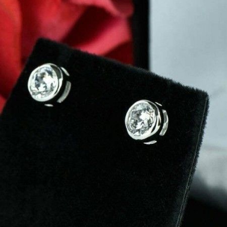 Pendientes minimalistas circonitas