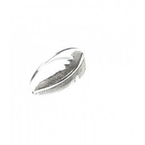 Anillo Pluma de plata de Ley de www.puravidapulseras.com