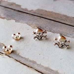Mini Pendientes Calavera Pirata