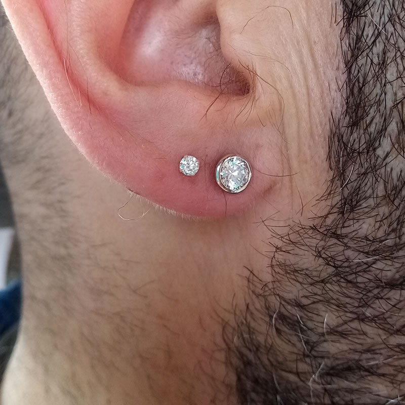 Pendientes circonita hombre