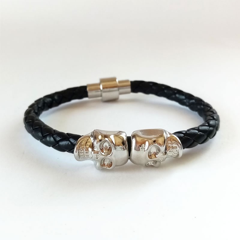 Pulsera hombre calaveras