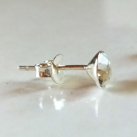 Pendientes de circonita blanca