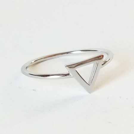 Anillo de PLata con Triangulo