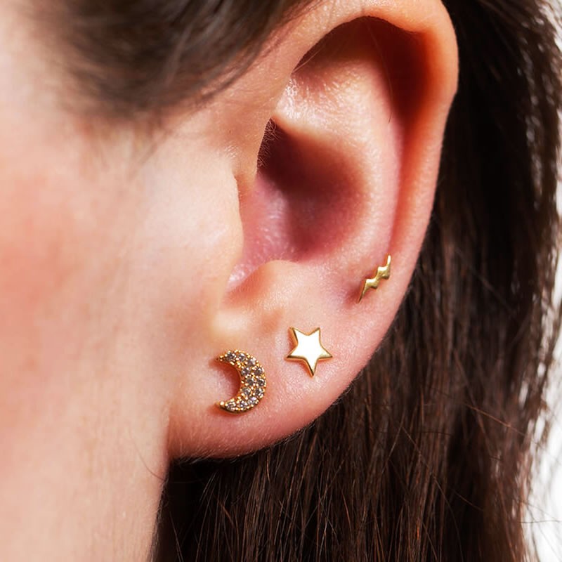 Mini pendientes estrella oro