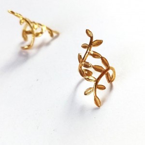 Gold-plated sterling silver branches ear cuff. 2