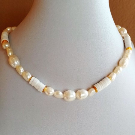 collar heishi y perlas de rio