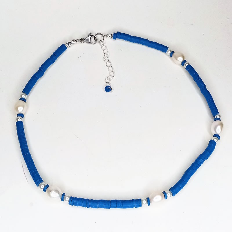 collar heishi azul y perlas de rio