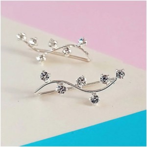 pendientes trepadores con circonitas blancas 2