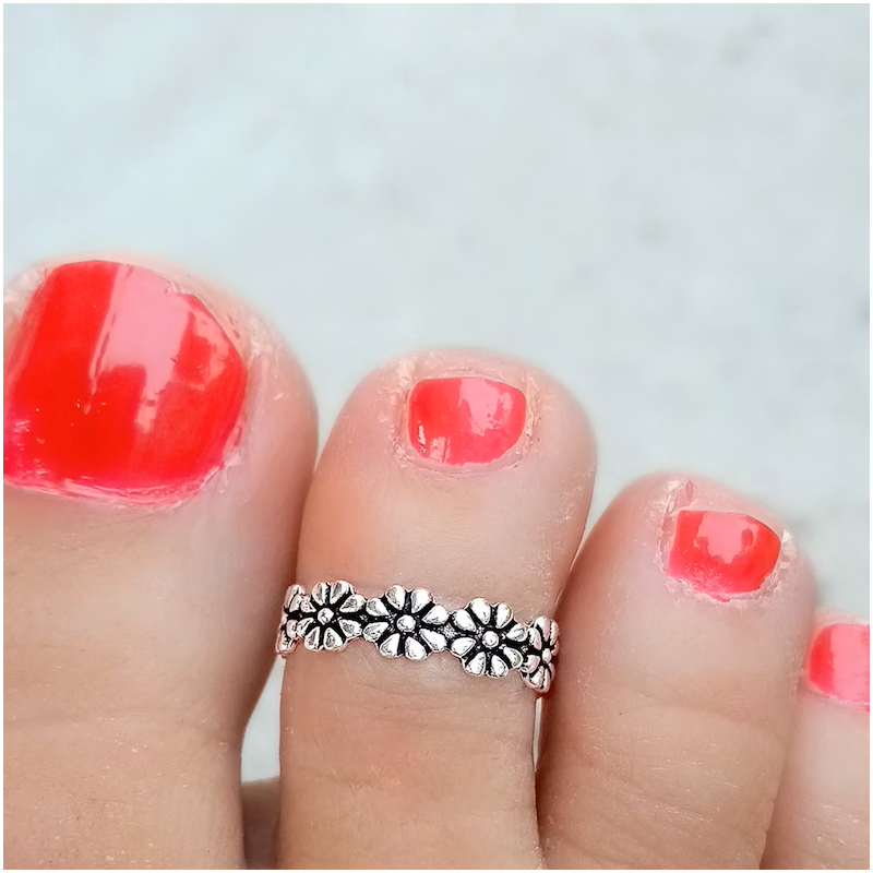 silver toe ring daisy