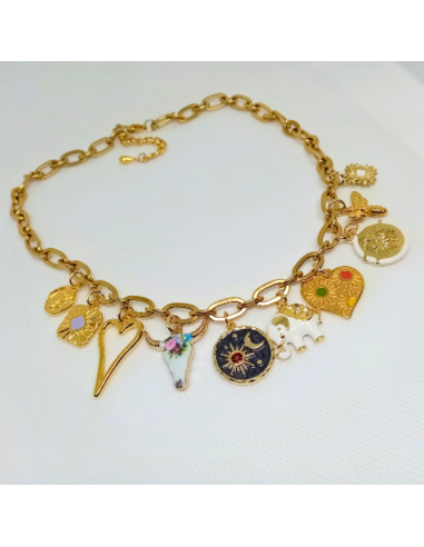 Gargantilla con 10 charms dorados