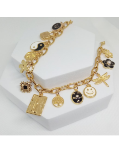collar de mujer con charms de oro 2