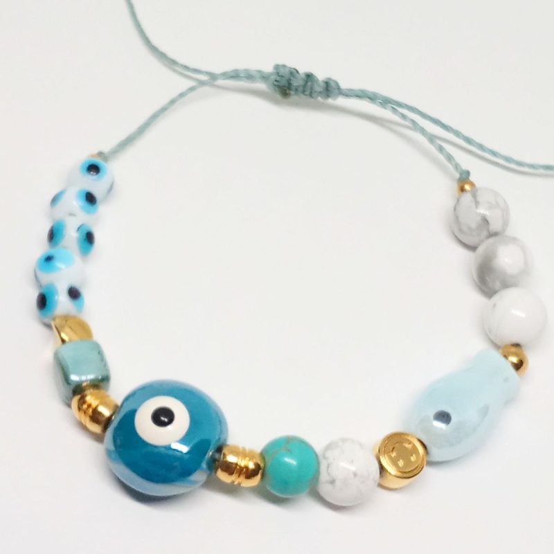 Pulsera veraniega con ojo turco y decoración marina