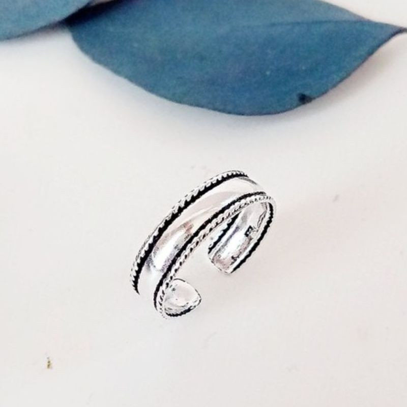 anillo de pie de plata estilo etnico