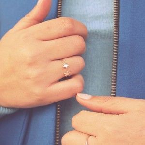 Elegant silver ring with two adjustable stars 2