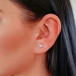 pendientes en forma de rayo de plata