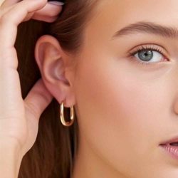 pendientes dorados rectangulares ovalados