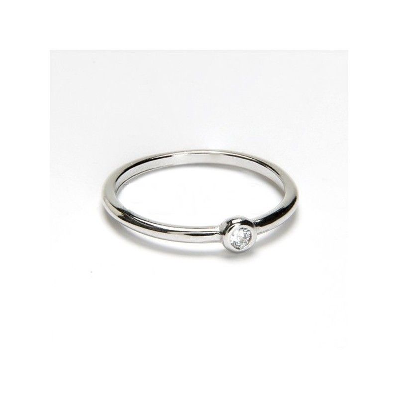 anillo de plata y circonita de www.puravidapulseras.com