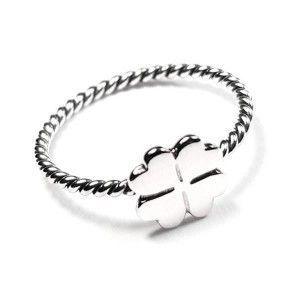 Anillo Trebol de cuatro hojas